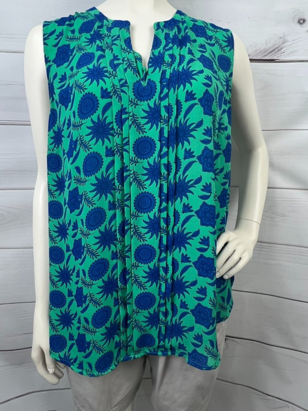 41 Hawthorn Teal Blue Floral Pleated Split Neck Sleeveless Blouse - Size 2X